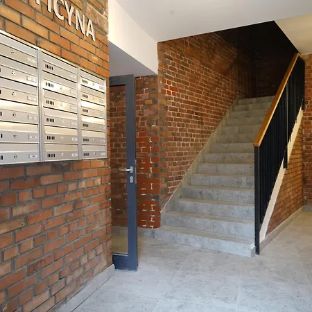 8b Loft- Wifi, Parking, Center Wrocław